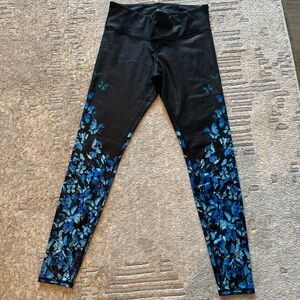 Alo Gypsy Goddess Airbrush Leg Butterfly Leggings in Blue